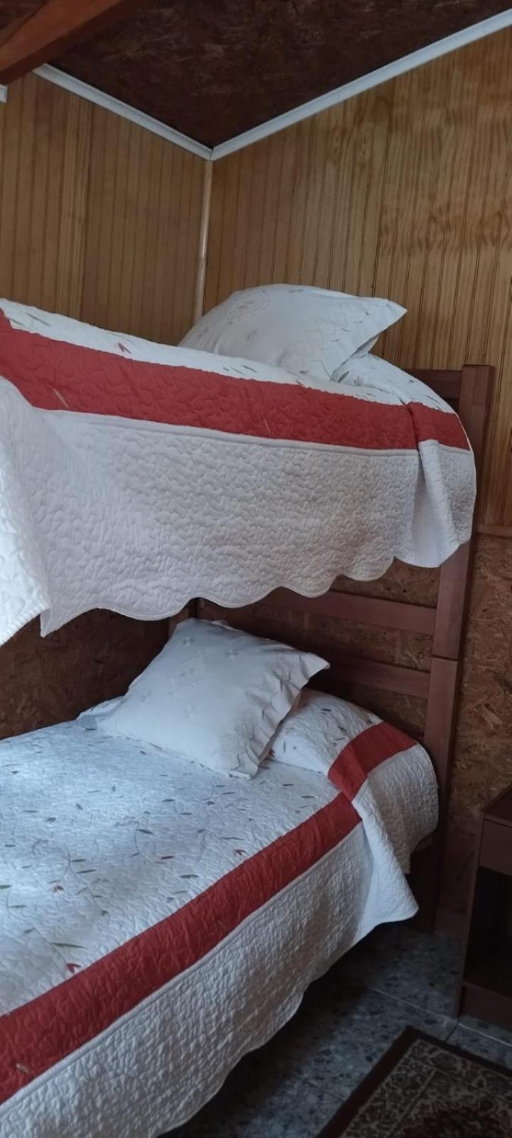 Hostal Y Cabanas Ventisquero Puerto Puyuguapi Room photo